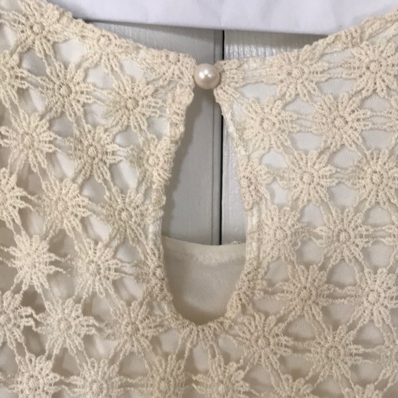 Cream knit, lined top, medium - Picture 6 of 7